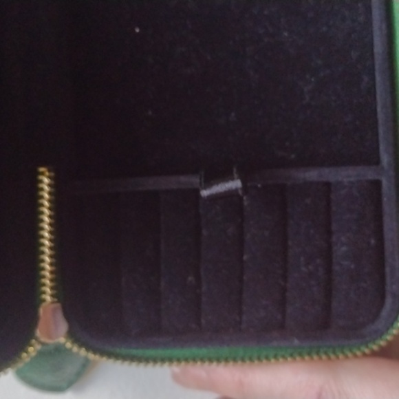 PANDORA Limited Edition Jewelry box green with Holly leaves Christmas - Picture 8 of 16